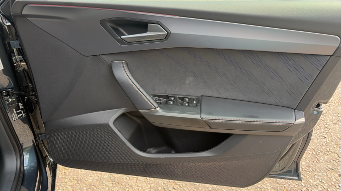 CUPRA Leon 1.5 eTSI 150 V2 5dr DSG Petrol Hatchback - Image 19
